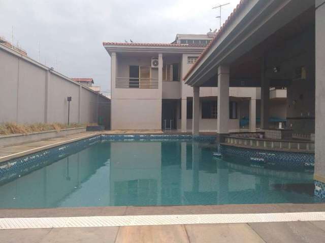 Casa à venda, 4 quartos, 4 suítes, 8 vagas, Brasil - Uberlândia/MG