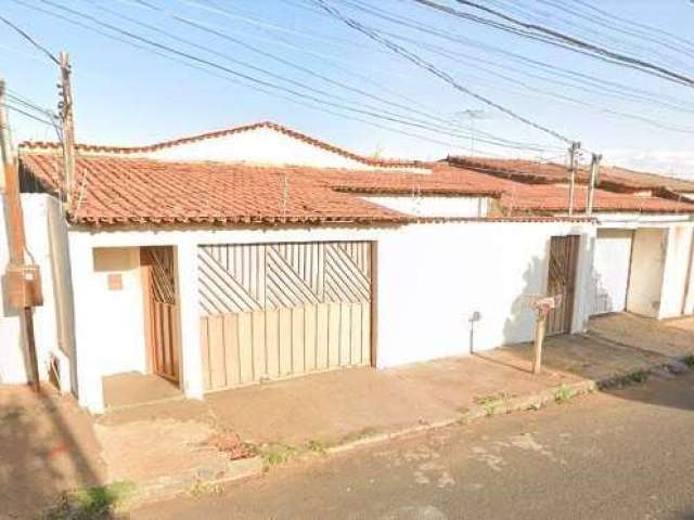 Casa à venda, 3 quartos, Segismundo Pereira - Uberlândia/MG