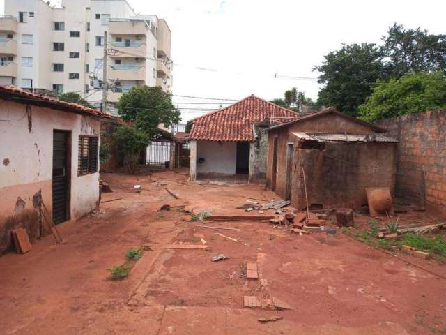 Terreno no Bairro Santa Mônica