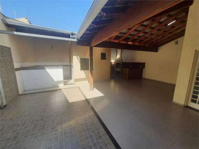 Casa à venda, 4 quartos, 3 suítes, 4 vagas, ALTO UMUARAMA - Uberlândia/MG