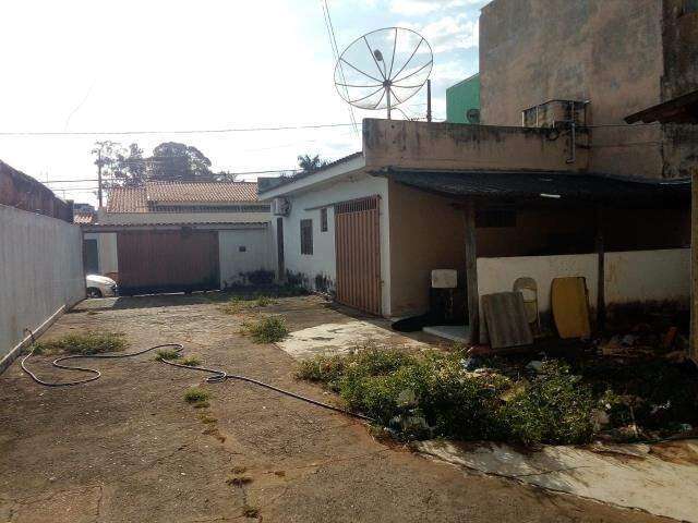 Casa à venda, 2 quartos, 1 vaga, CUSTODIO PEREIRA - Uberlândia/MG