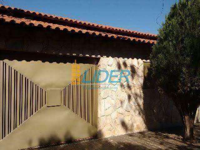 Casa à venda, 3 quartos, 1 suíte, 3 vagas, SAO JORGE - Uberlândia/MG