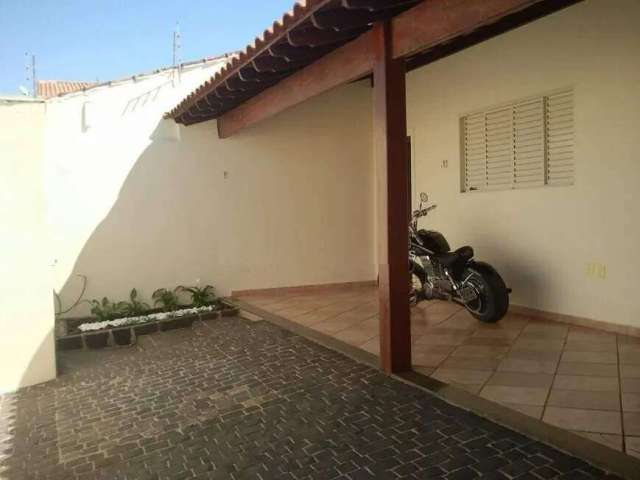 Casa à venda, 3 quartos, 3 suítes, 2 vagas, CIDADE JARDIM - Uberlândia/MG