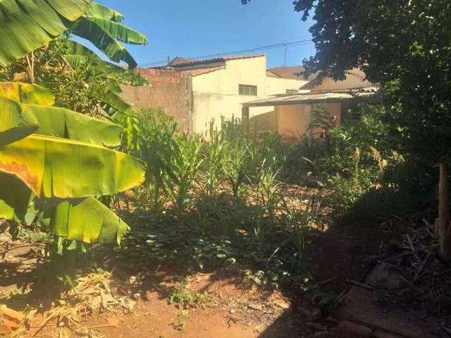 Casa à venda, 3 quartos, 2 vagas, Presidente Roosevelt - Uberlândia/MG