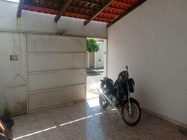 Casa à venda, 2 quartos, 2 vagas, LUIZOTE DE FREITAS - Uberlândia/MG