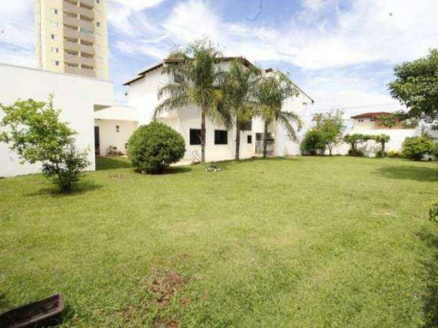 Casa à venda, 4 quartos, 2 suítes, 4 vagas, UMUARAMA - Uberlândia/MG