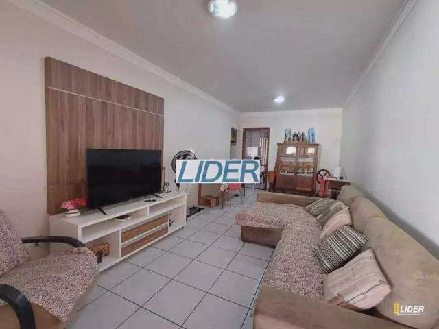 Casa à venda, 3 quartos, 1 suíte, 4 vagas, SANTA ROSA - Uberlândia/MG