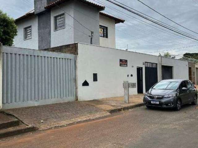 BARRACÃO para aluguel, 2 vagas, Segismundo Pereira - Uberlândia/MG