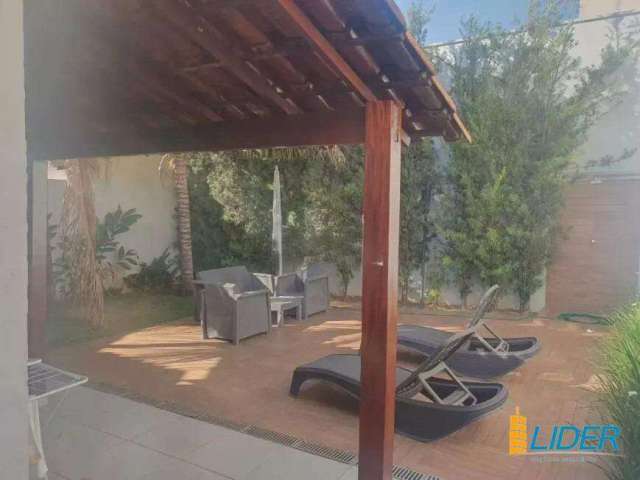 Casa à venda, 3 quartos, 1 suíte, 3 vagas, JARDIM EUROPA - Uberlândia/MG