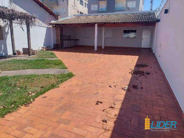 Casa à venda, 3 quartos, 1 suíte, ALTO UMUARAMA - Uberlândia/MG