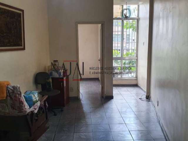 Vendo excelente apartamento 02 qtos 70m-Rua Uruguai-Tijuca-Rj.