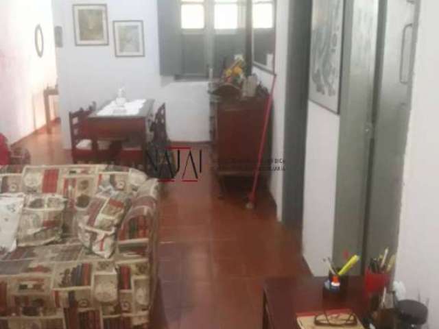 Vendo excelente casa 04 qtos, utilização comercial no Maracanã RJ.