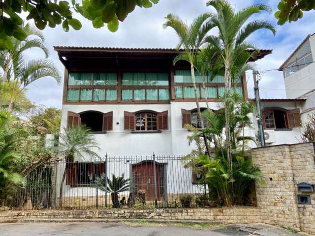 Casa com 4 quartos à venda na Rua Antônio Manganelli, Passos, Juiz de Fora, 338 m2 por R$ 1.850.000