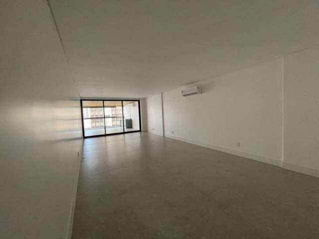 Apartamento com 4 quartos à venda na Rua Doutor Gil Horta, Centro, Juiz de Fora, 228 m2 por R$ 2.900.000