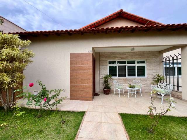 Casa em condomínio fechado com 4 quartos à venda na Rua Fortaleza, Parque Jardim da Serra, Juiz de Fora, 426 m2 por R$ 1.690.000