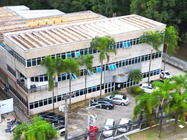 Galpão comercial e industrial para venda em Alphaville