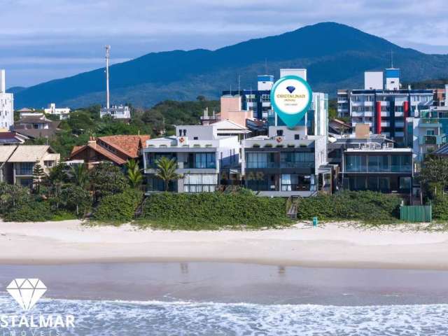 Refúgio à Beira-Mar: Apartamento Pé na Areia