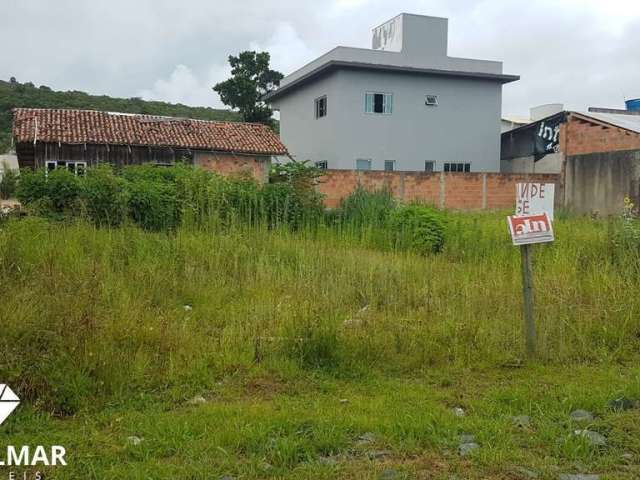 Lote 260 m².. a 2 km da Praia de Bombas..