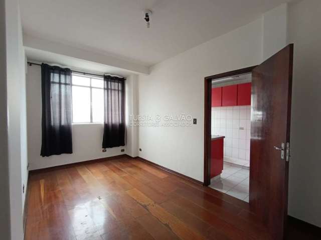 Apartamento com 2 quartos para alugar na Rua João Negrão, 190, Centro, Curitiba, 65 m2 por R$ 1.700