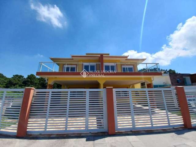 Casa com 3 quartos à venda na Fernando Bauther da Silva, 267, Ingleses do Rio Vermelho, Florianópolis, 193 m2 por R$ 1.095.000