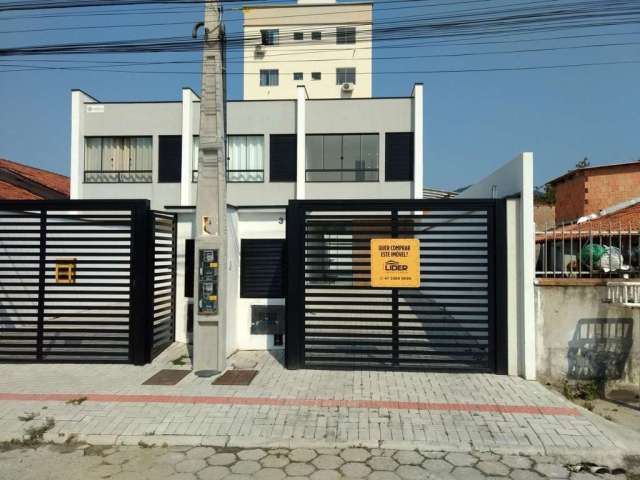 Casa com 2 quartos à venda na Felipe Sestren, 519, Balneário Perequê, Porto Belo, 73 m2 por R$ 660.000