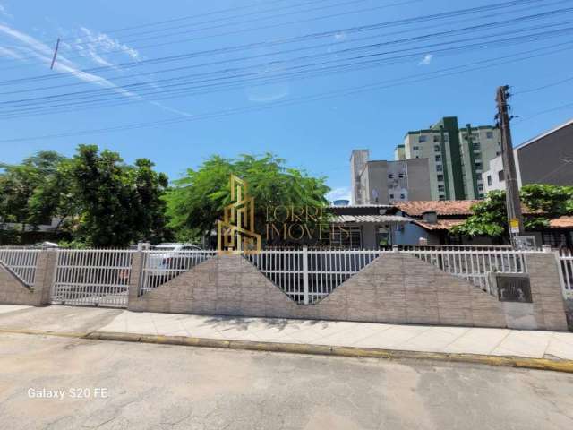 Casa com 2 quartos à venda no Centro, Navegantes  por R$ 742.000