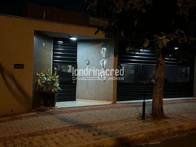 Casa à venda 3 Quartos, 1 Suite, 4 Vagas, 275M², Jardim Pacaembu, Londrina - PR