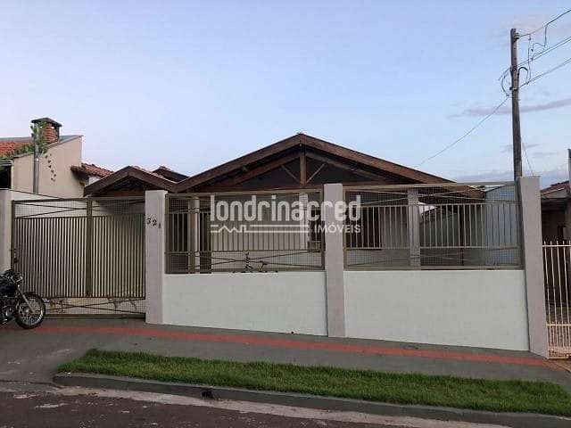 Casa à venda 3 Quartos, 1 Suite, 3 Vagas, 200M², Conjunto Habitacional Alexandre Urbanas, Londrina