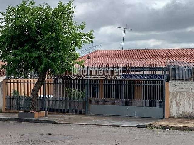 Casa à venda 3 Quartos, 3 Vagas, Leonor, Londrina - PR