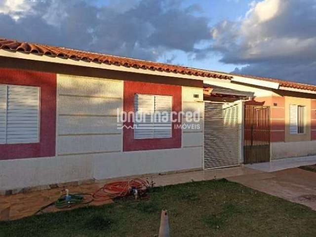 Ótima casa no condomínio Moradas Londrina, com 3 quartos, sala, cozinha, banheiro, 70 metros de áre