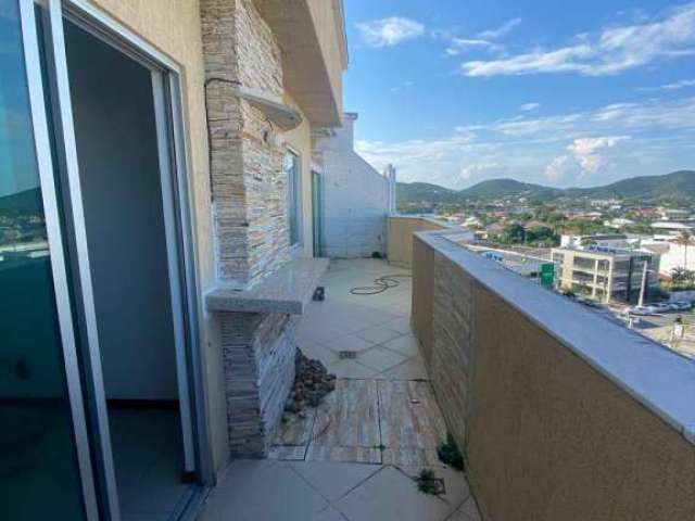 Belíssima Cobertura Duplex no Centro de Cabo Frio com vista para o Canal