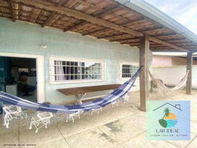 Casa linear em Cabo Frio - Vila do Peró