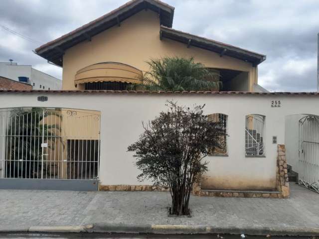 Casa Linda Jardim Anita em Itaquaquecetuba