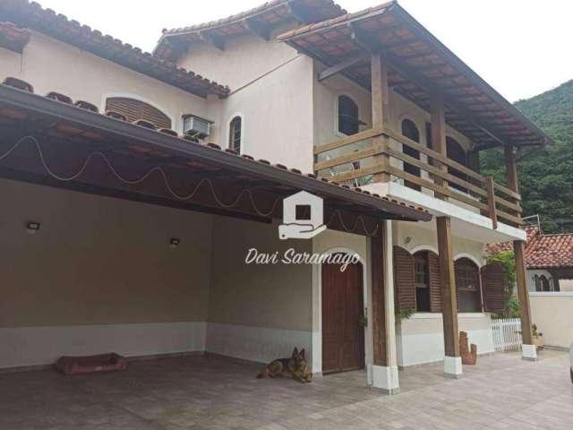 Casa com 4 dormitórios à venda, 250 m² por R$ 1.450.000,00 - Jardim Imbuí - Niterói/RJ