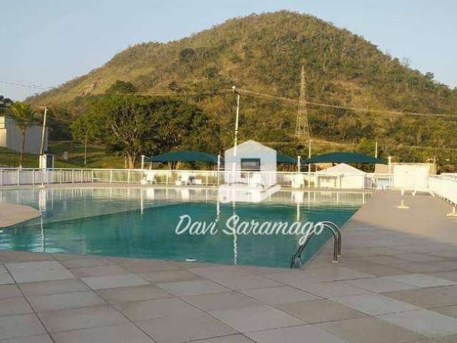 Lindo Duplex no Condomínio Vitória dos Anjos - Caxito