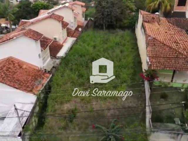 Terreno com 587m² em Maria Paula