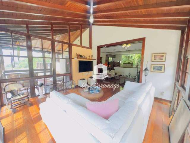 Casa com 4 dormitórios à venda, 562 m² por R$ 1.700.000,00 - Itaipu - Niterói/RJ