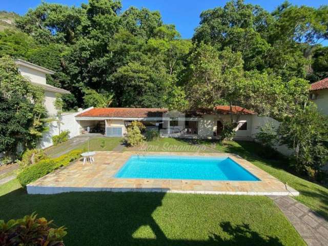 Casa com 4 quartos a venda por R$ 2.200.000  Itaipu  Niterói RJ