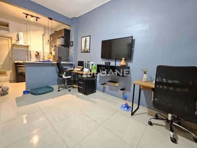 Apartamento à venda na Rua General Polidoro, Botafogo, Rio de Janeiro, 29 m2 por R$ 400.000