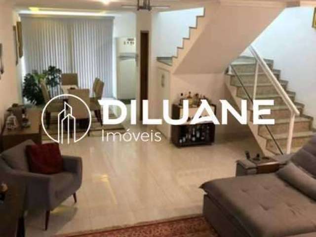 Casa com 3 quartos à venda na Rua Deputado José Luiz Erthal, Piratininga, Niterói, 166 m2 por R$ 865.000