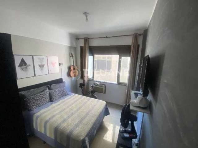 Kitnet / Stúdio à venda na Avenida Ernani do Amaral Peixoto, Centro, Niterói, 32 m2 por R$ 115.000