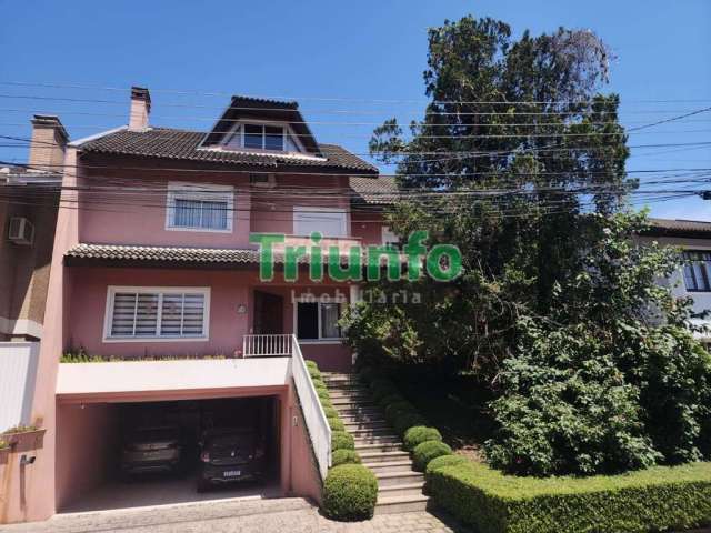 Casa em Condominio com 4 quartos  para alugar, 269.49 m2 por R$9800.00  - Santa Felicidade - Curitiba/PR