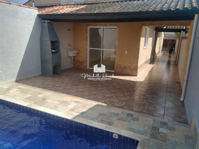 Casa com piscina novinha para você !