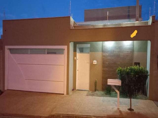 Casa com 3 quartos à venda no Jardim Santa Cecília, Ribeirão Preto  por R$ 650.000