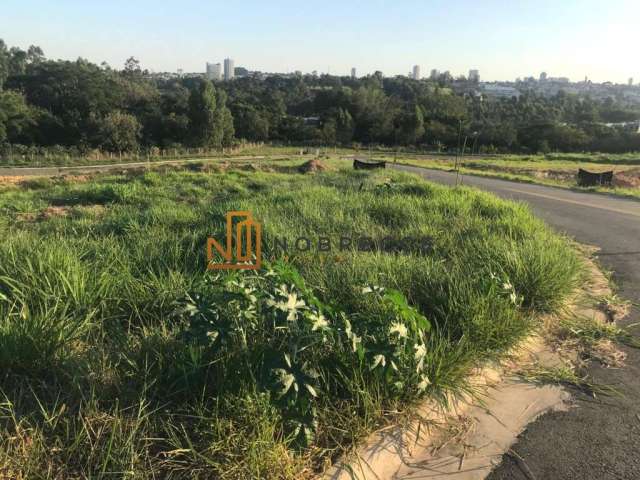 Terreno à venda no Residencial Casa do Lago em Indaiatuba-SP.