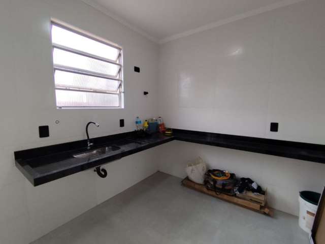 Apartamento com 2 dormitórios sendo 1 suite, 100% reformado. à venda, 60 m² por R$ 385.000,00 - Campo Grande - Santos/SP