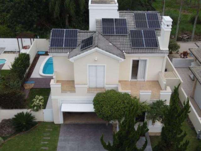 Linda casa estilo americano em condomínio na Vargem Pequena.