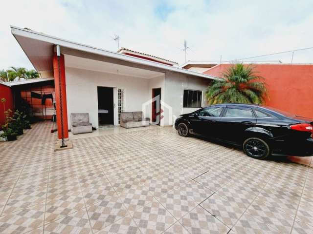 Casa com 4 quartos à venda no Village Tremembé, Tremembé  por R$ 615.000