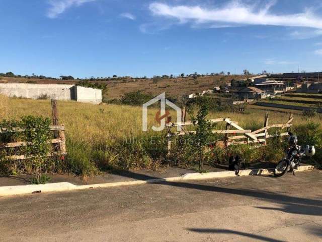 Terreno à venda na Rua Liberdade, Barreiro, Taubaté por R$ 180.000