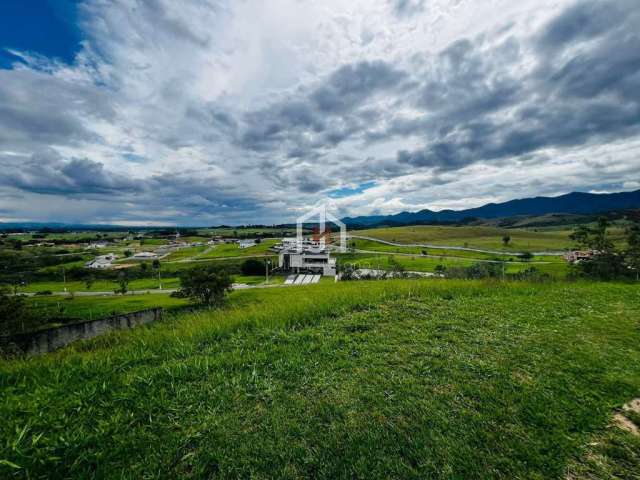 Terreno em condomínio fechado à venda no Village da Serra, Tremembé  por R$ 425.000